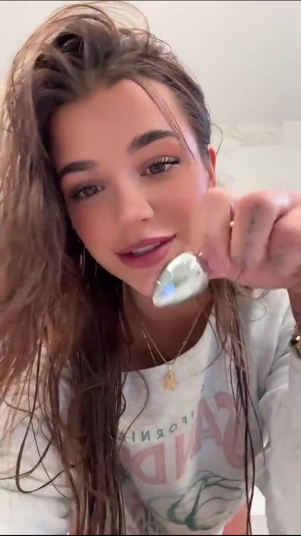 Ari Kytsya  Video Sex Tape Butt Plug Onlyfans Trending