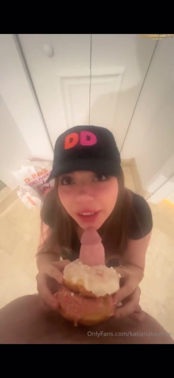 Katiana Kay Cute Brunette Gives A Donut Blowjob Onlyfans