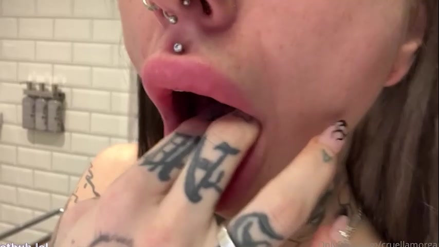 Cruella Morgan Finger Sucking HOT Trending Onlyfans