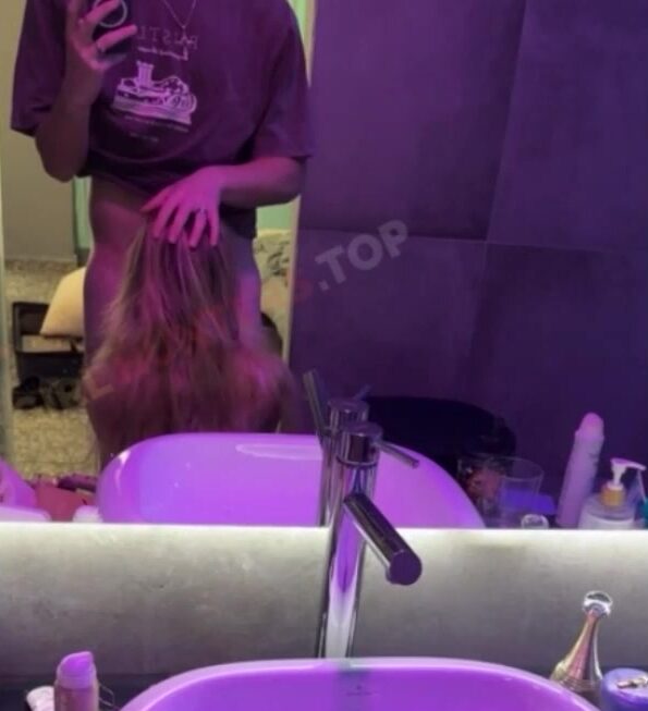 Riley Mae Lewis HOT Video Blowjob in Bathroom