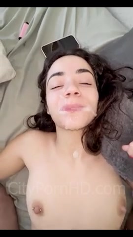 Jameliz – Jellybeanbrains HOT Video Cumshot In Mouth