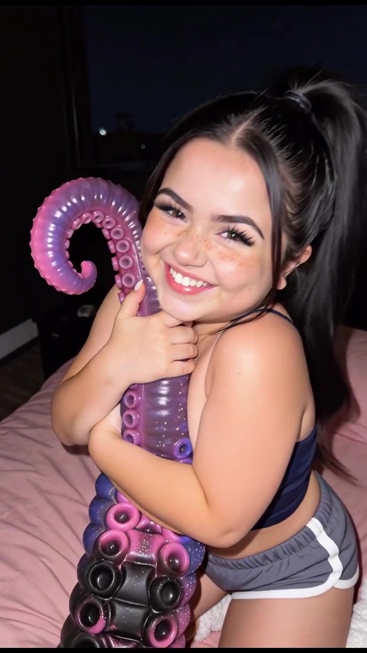 Leia Little Aka Leialittle HOT Video Play Big Dildo Pussy Onlyfans